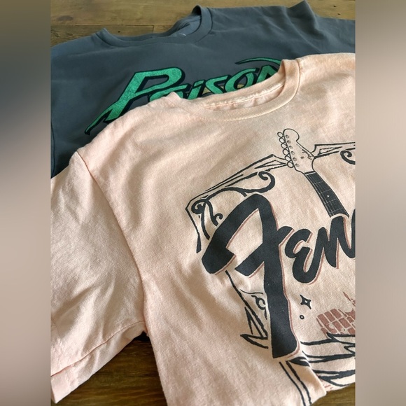 BUNDLE of Two small T-shirts Poison and Fender - Picture 8 of 10